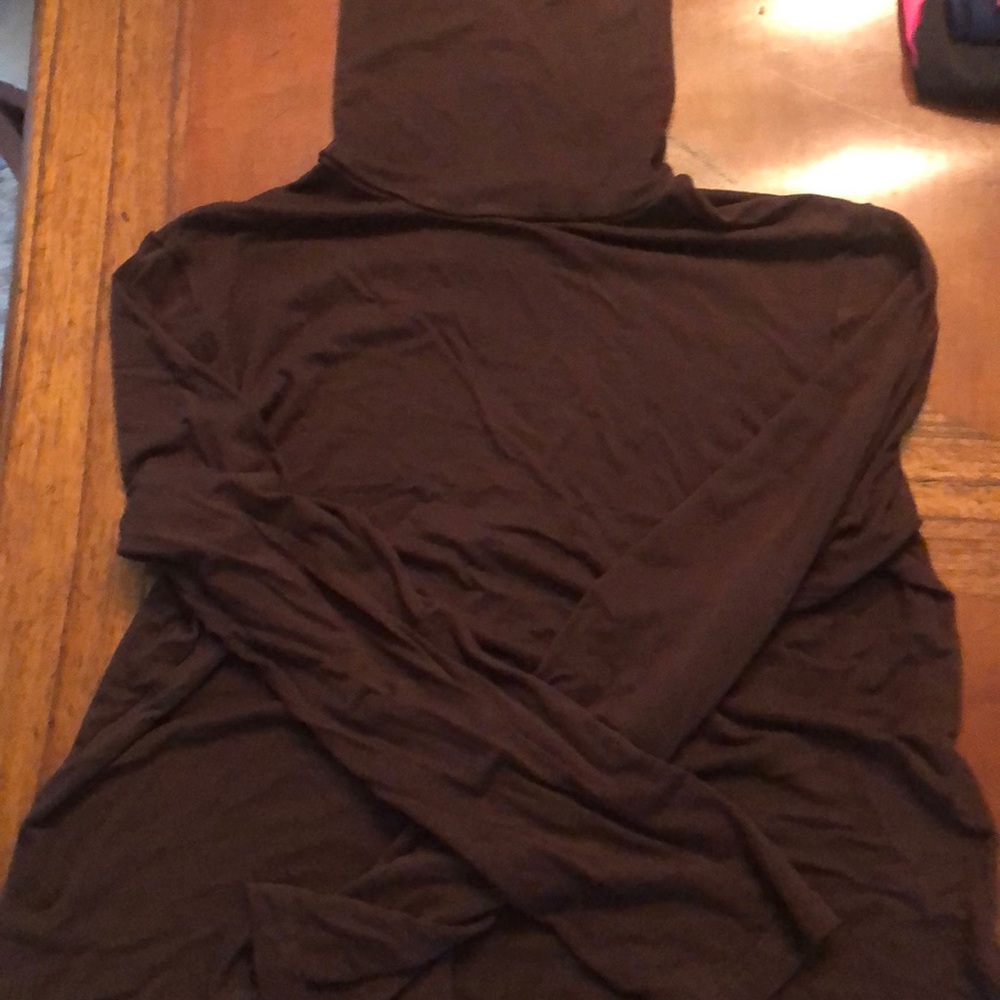 Liz Lange brown maternity turtleneck Sz 5 (large)